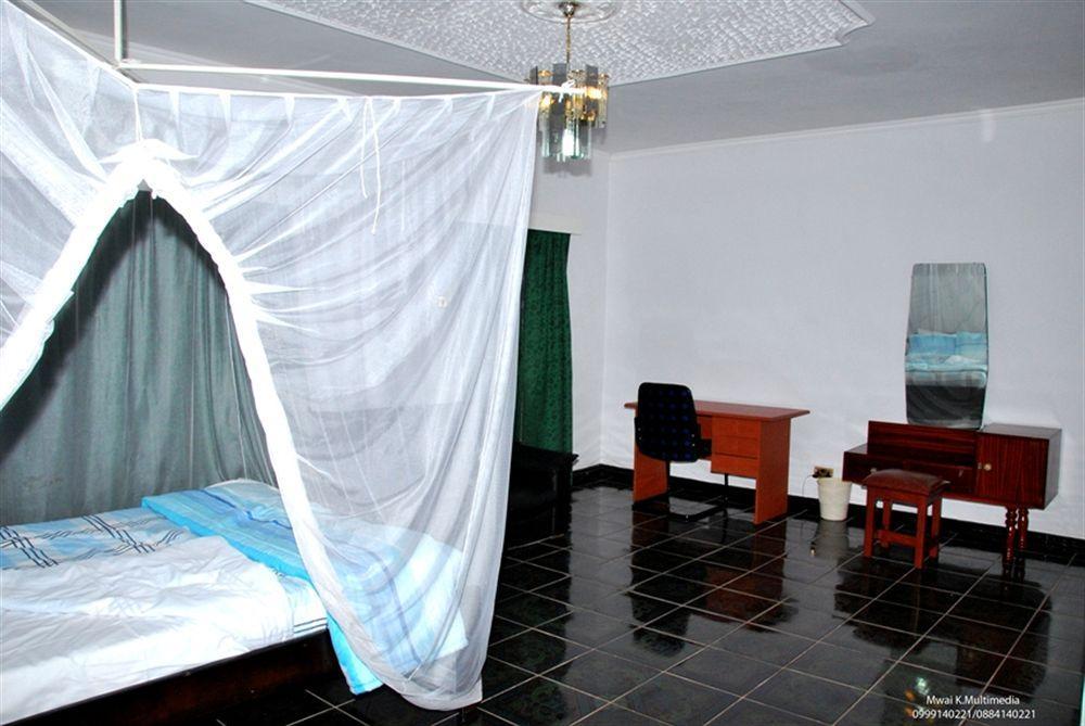 Skinny Hippos Lodge Mangochi Exterior foto